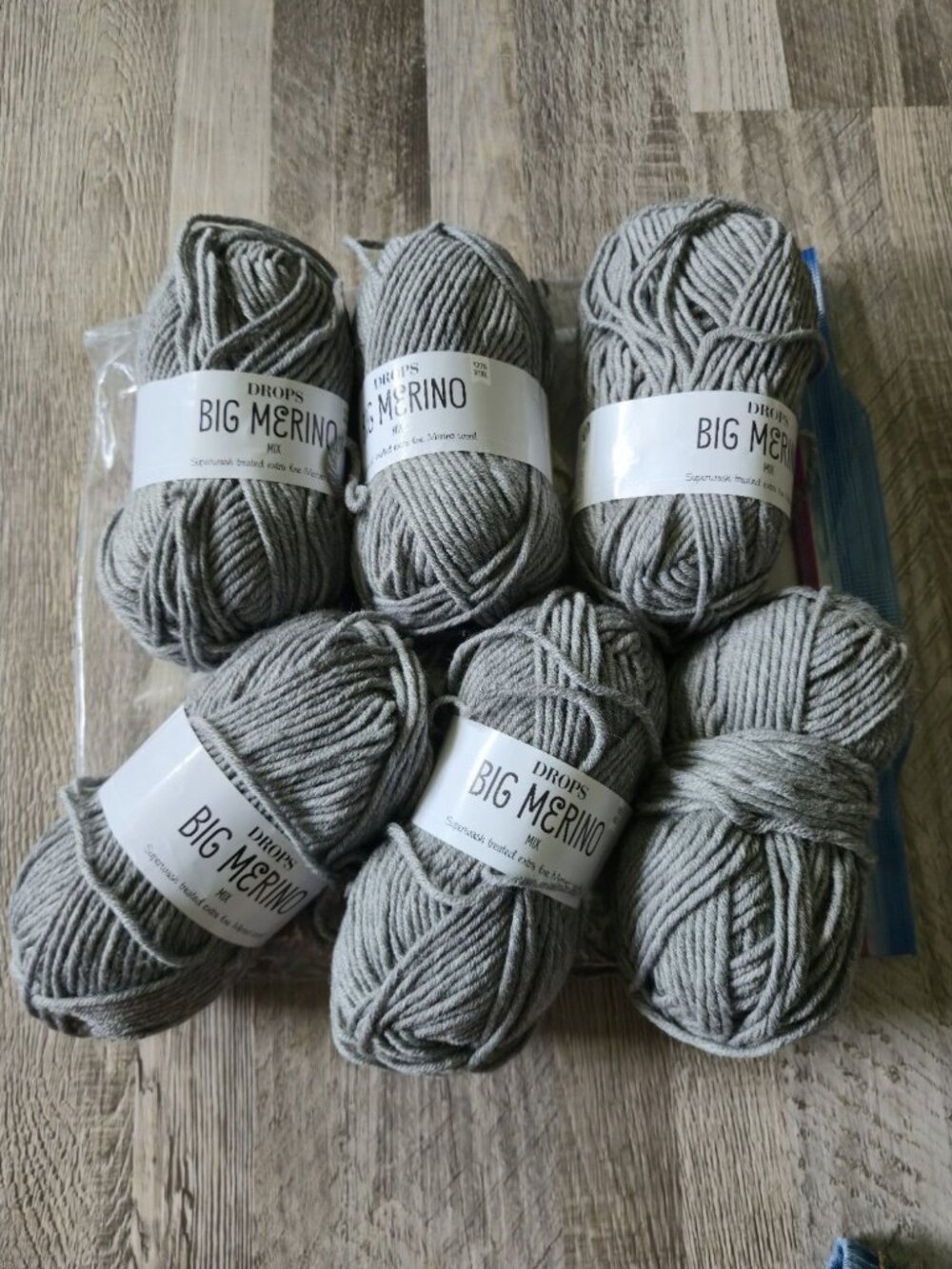 Drops Big 100% Merino Wool Yarn Lot 6 Skeins Grey Mix Superwash Fine Quality